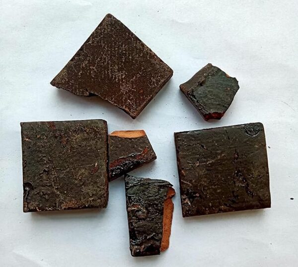 Authentic Kala Katha – Traditional Black Herbal Coating